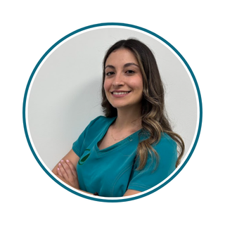Dra. Lucía Laveda - Odontología General Dra. Lucía Laveda, odontóloga especialista en odontología conservadora y empastes en Verna Salud.
