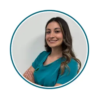 Dra. Lucía Laveda - Odontología General Dra. Lucía Laveda Molina, odontóloga especialista en odontología conservadora y estética dental en Molina de Segura.
